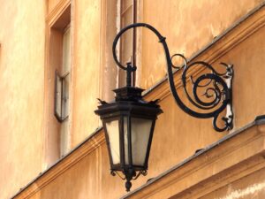 Piaskowanie – doskonała metoda czyszczenia nie tylko elewacji